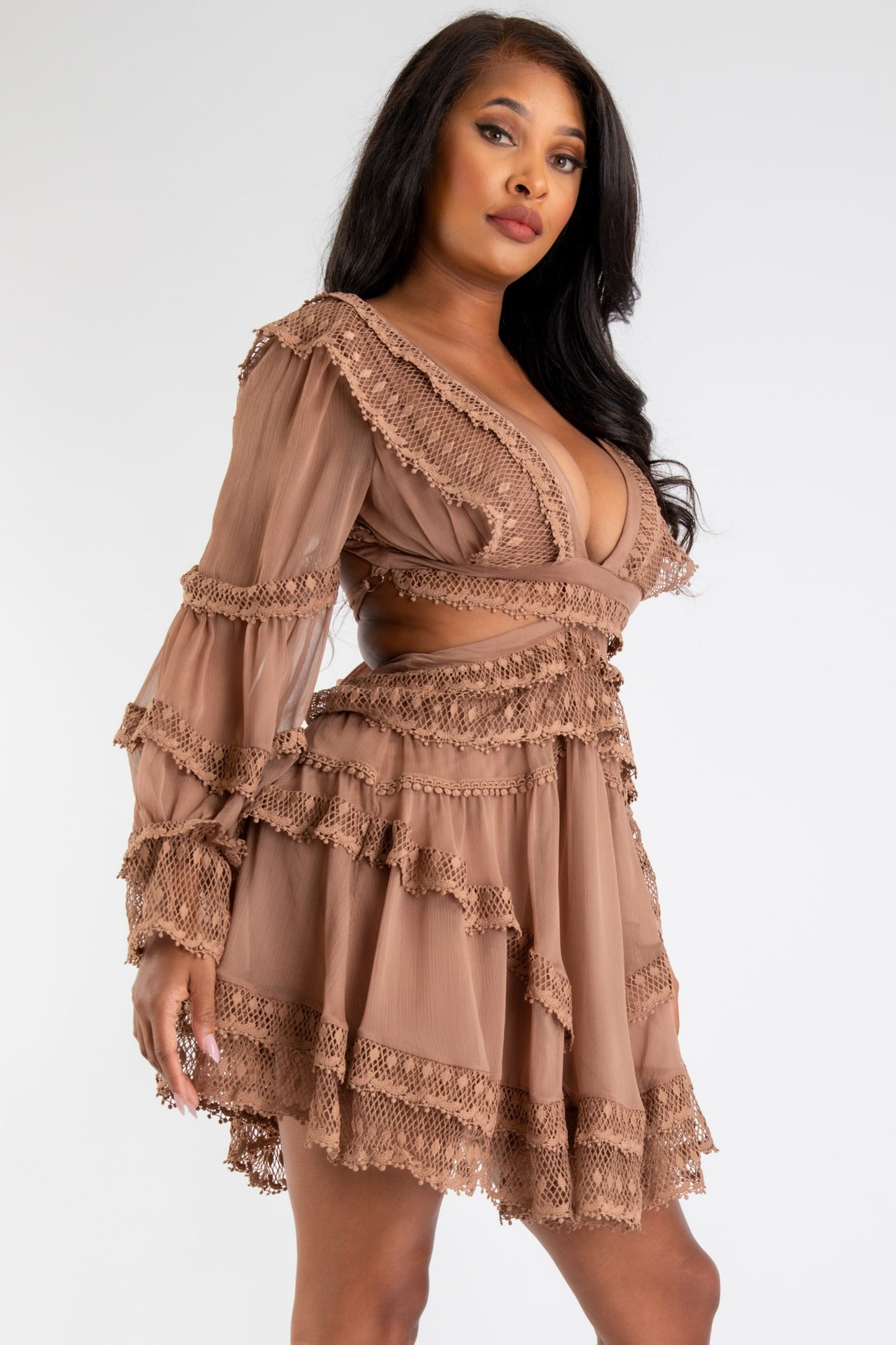 WOVEN LONG SLEEVE OPEN BACK RUFFLE DRESS