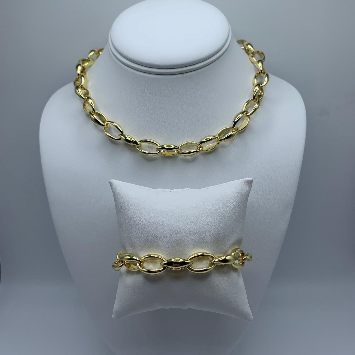 Sarai necklace & Bracelet